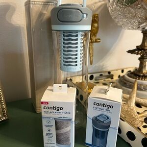 Contigo Clear Water Bottle with Light Blue Lid and Filters Cage NEW